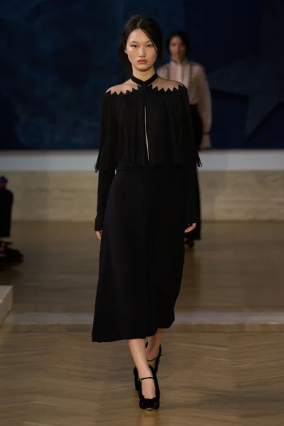 Look 20
